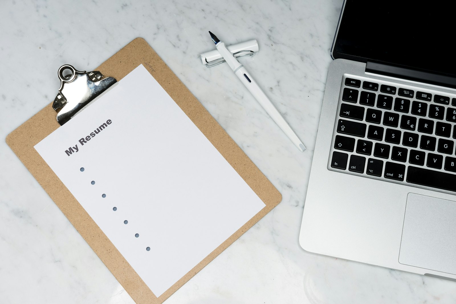 Build a Standout CV with Sólides